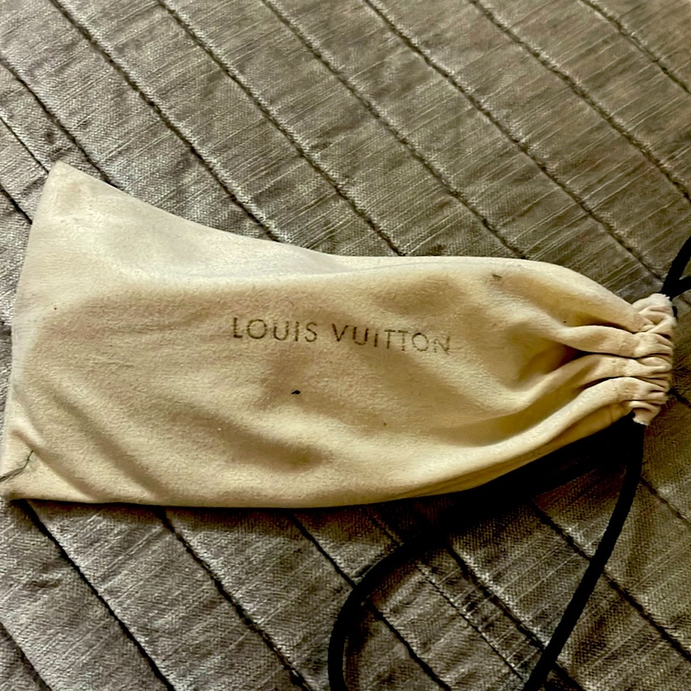Louis Vuitton Aviators authentic